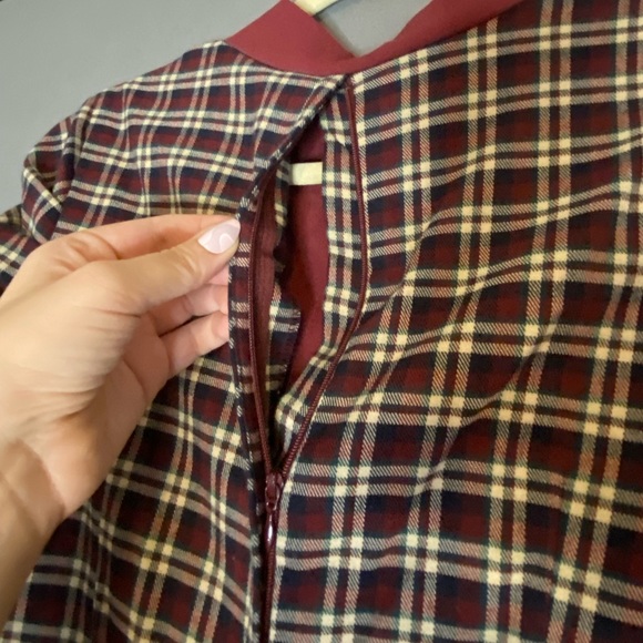 Plaid Hourglass Dress - Picture 5 of 9